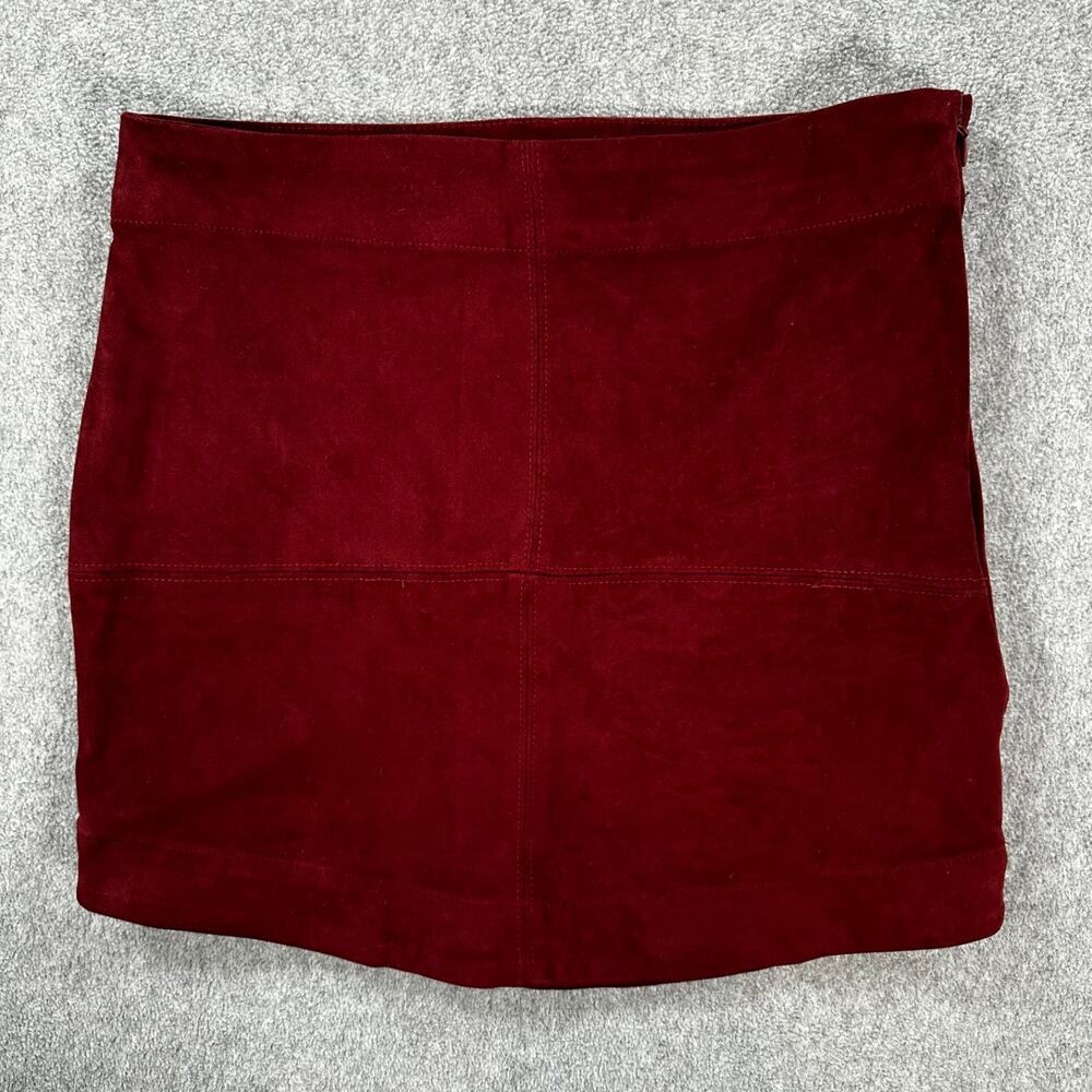 Mud Pie Faux Suede Mini Skirt Size X-Small Burgundy Stitched